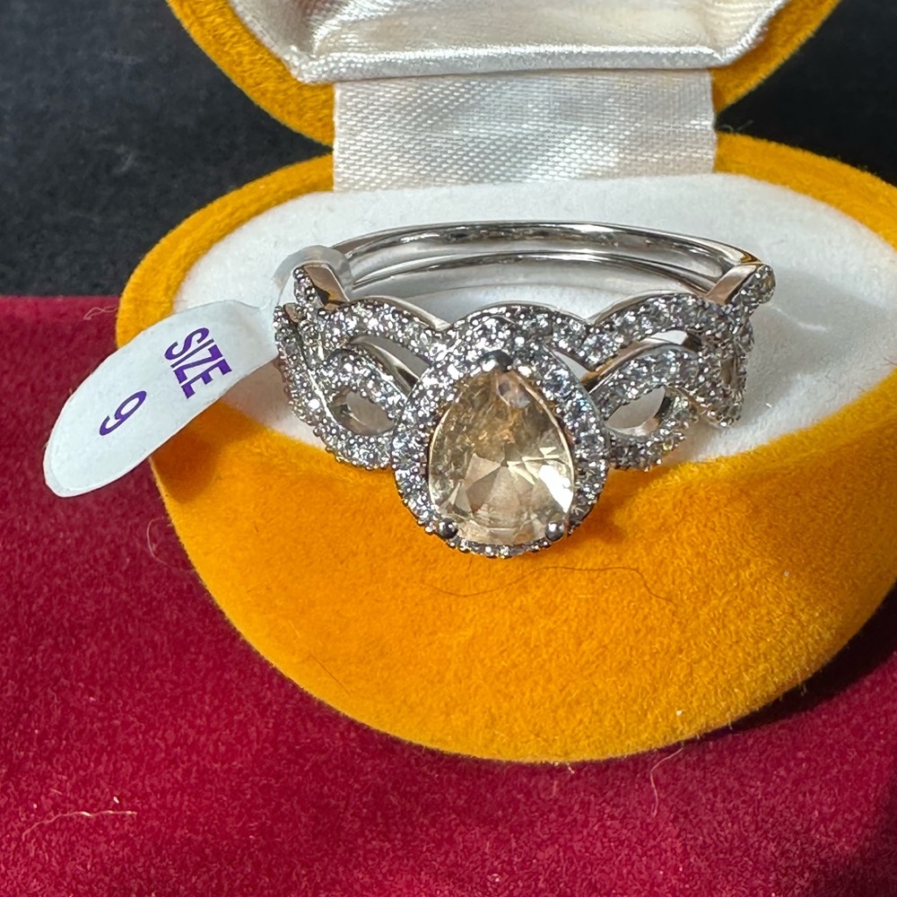 RBP 3875: Lab Create Light Colorado Topaz on rhodium plating